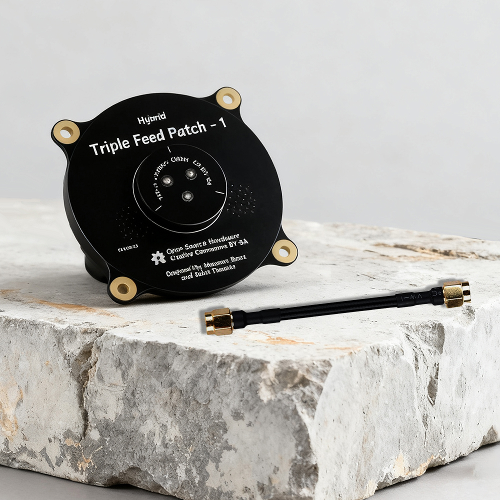 Drone Racing Goggles - 5.8GHz Triple Feed Patch Antenna SMA